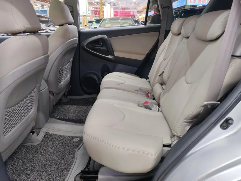 Toyota RAV4 2009 2.0L Version automatique de luxe intérieur photo 19