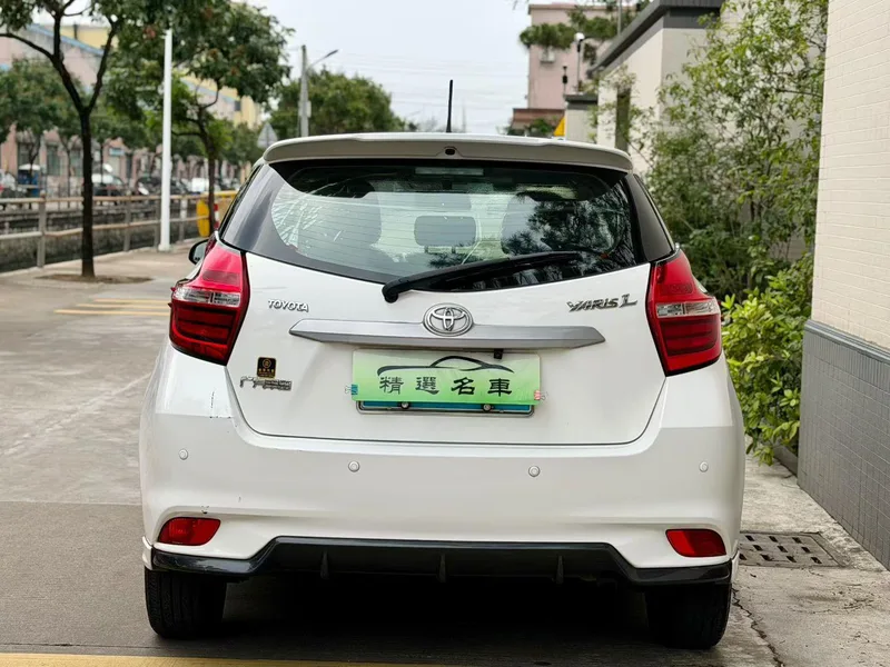 Toyota Yaris L 2017 1.5E CVT Jin Speed Upgrade interior photo 8