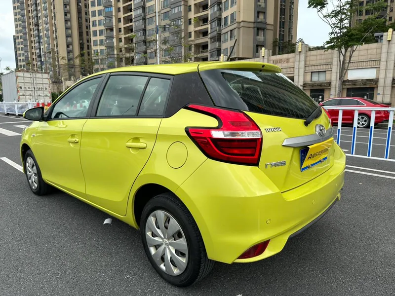 Toyota Yaris L 2016 Mise à jour 1.5E CVT Version de charme extérieur photo 4