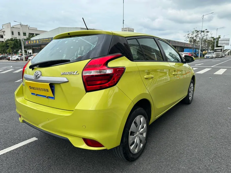 Toyota Yaris L 2016 Mise à jour 1.5E CVT Version de charme extérieur photo 6