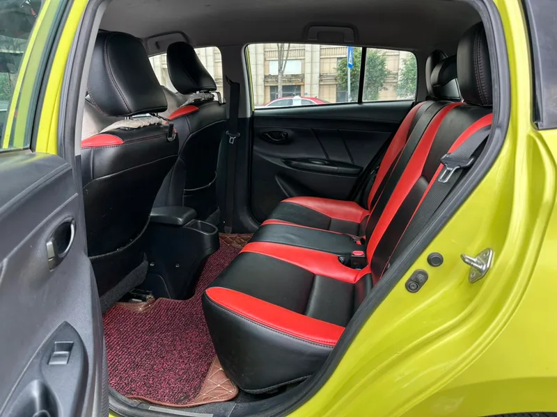 Toyota Yaris L 2016 Mise à jour 1.5E CVT Version de charme intérieur photo 10