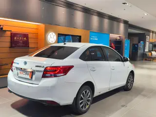 Toyota Yaris L Sedan 2017 1.5E CVT Version de charme extérieur photo 4