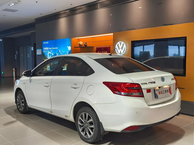 Toyota Yaris L Sedan 2017 1.5E CVT Version de charme extérieur photo 6