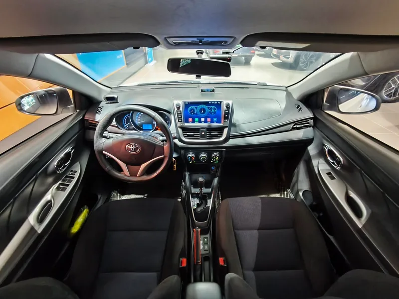 Toyota Yaris L Sedan 2017 1.5E CVT Version de charme intérieur photo 9