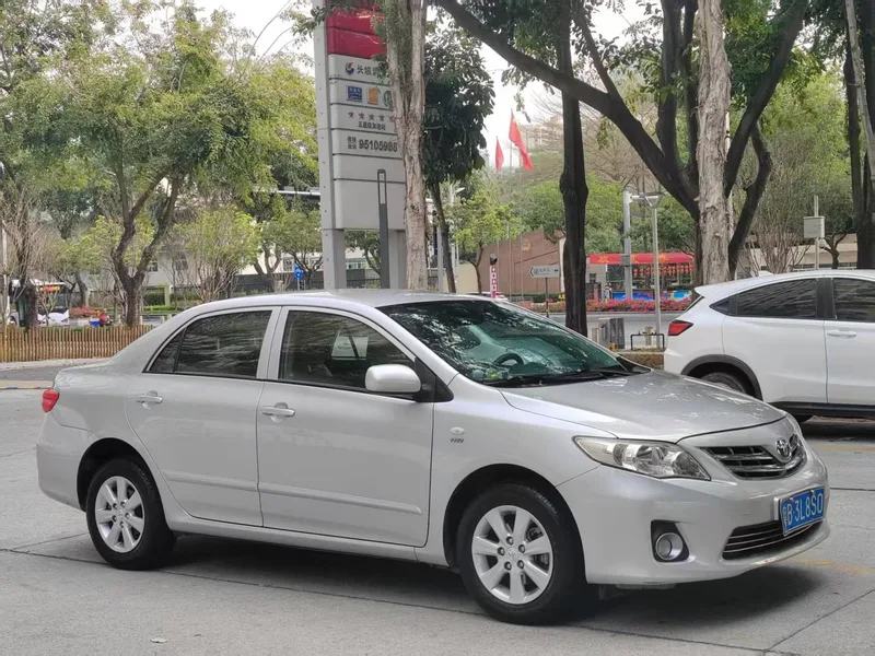Toyota Corolla 2011 1.6L Automatic GL Skylight Edition exterior photo 3