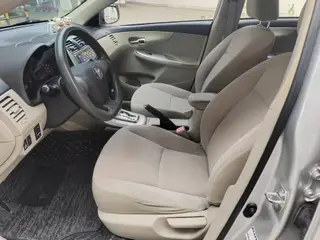 Toyota Corolla 2011 1.6L Automatic GL Skylight Edition interior photo 8