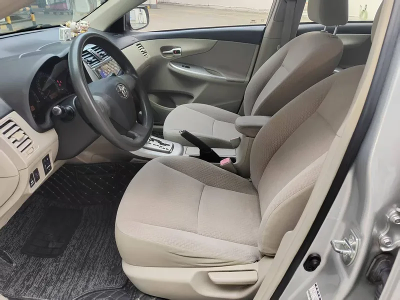 Toyota Corolla 2011 1.6L Automatic GL Skylight Edition interior photo 8