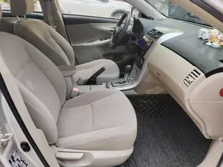 Toyota Corolla 2011 1.6L Automatic GL Skylight Edition interior photo 10