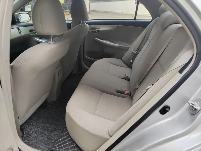 Toyota Corolla 2011 1.6L Automatic GL Skylight Edition interior photo 12