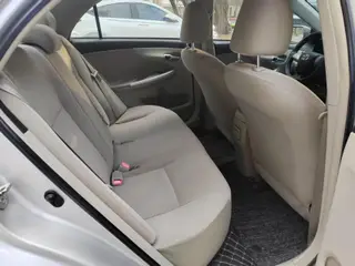 Toyota Corolla 2011 1.6L Automatic GL Skylight Edition interior photo 13