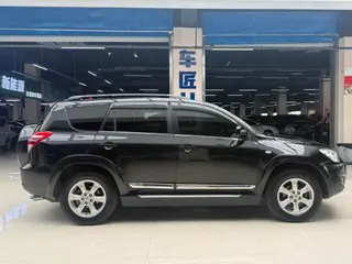 Toyota RAV4 2009 2.4L Automatic Luxury Edition exterior photo 4