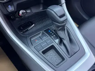 Toyota RAV4 2020 2.0L CVT Two-Drive Fashion Edition exterior photo 9