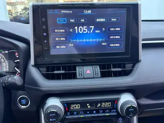 Toyota RAV4 2020 2.0L CVT Two-Drive Fashion Edition interior photo 10