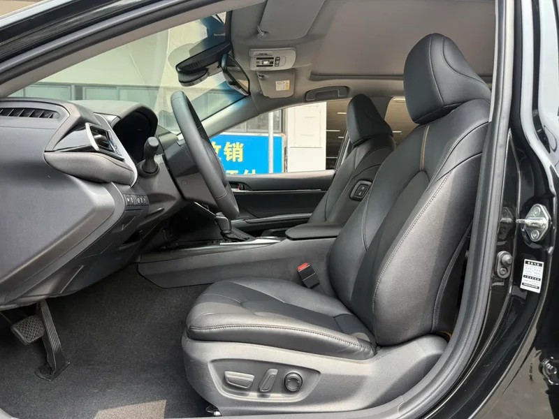 Toyota Camry 2021 2.5G Version de luxe intérieur photo 13