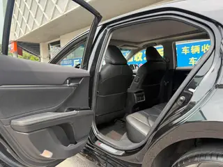 Toyota Camry 2021 2.5G Version de luxe intérieur photo 16