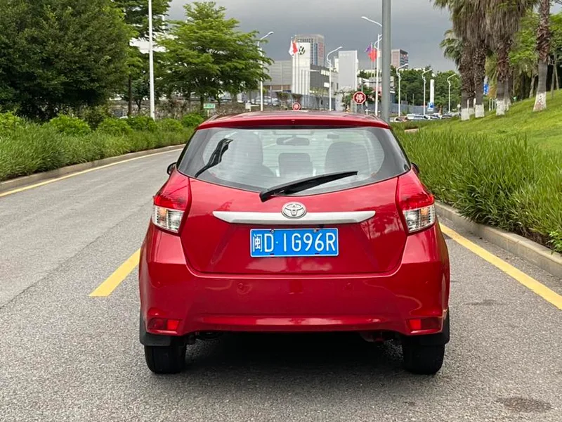Toyota Yaris L 2015 1.5G Auto-dazzle Sunroof Special Edition exterior photo 5