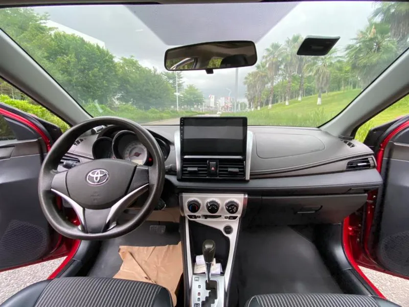 Toyota Yaris L 2015 1.5G Auto-dazzle Sunroof Special Edition interior photo 9