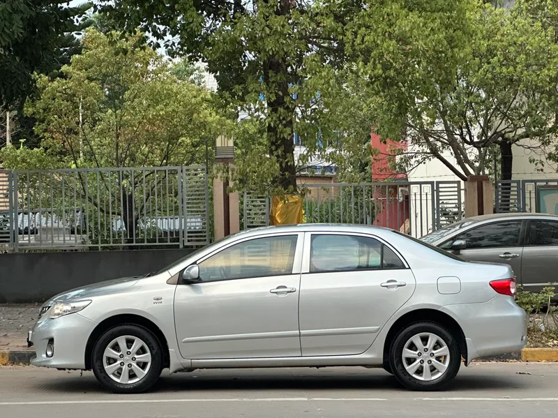Toyota Corolla 2013 Edición especial 1.6L Automático a fresco GL exterior foto 10