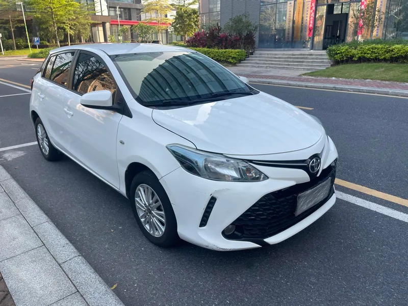 Toyota Vios FS 2017 1.5L CVT Version Fengchi extérieur photo 3