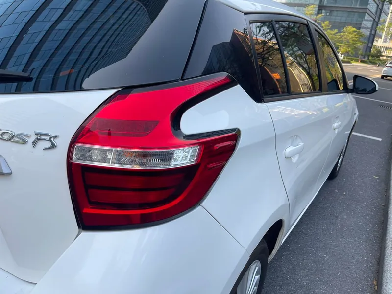 Toyota Vios FS 2017 1.5L CVT Version Fengchi intérieur photo 16