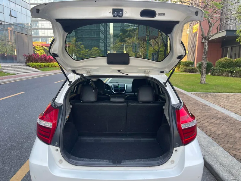 Toyota Vios FS 2017 1.5L CVT Version Fengchi intérieur photo 17