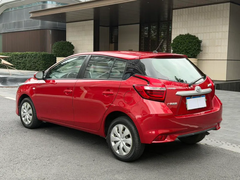 Toyota Yaris L 2016 Restyling 1.5E CVT Meilung Edition exterior photo 4
