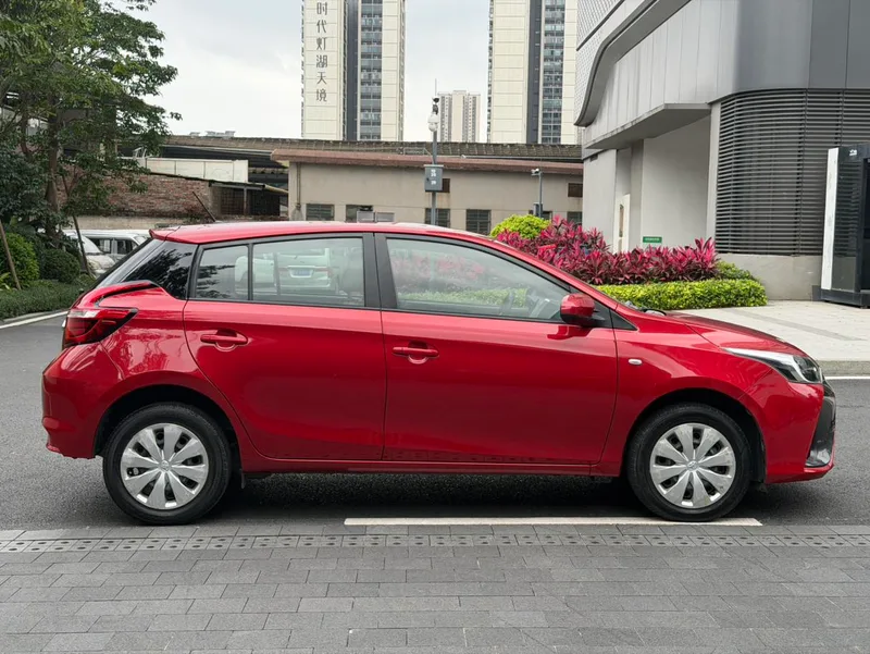 Toyota Yaris L 2016 Restyling 1.5E CVT Meilung Edition exterior photo 9