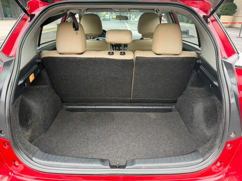 Toyota Yaris L 2016 Restyling 1.5E CVT Meilung Edition interior photo 15