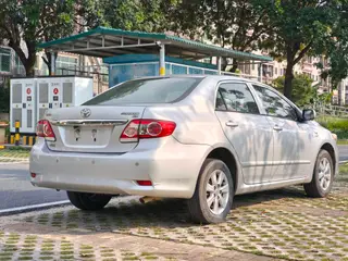 Toyota Corolla 2012 Version éblouissante 1.6L Automatique GL extérieur photo 6