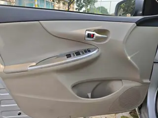 Toyota Corolla 2012 Version éblouissante 1.6L Automatique GL intérieur photo 11