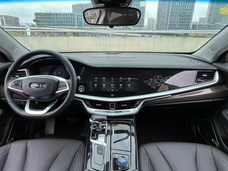 Geely Auto Borui ePro 2021 1.5T Веденая версия интерьер фото 13