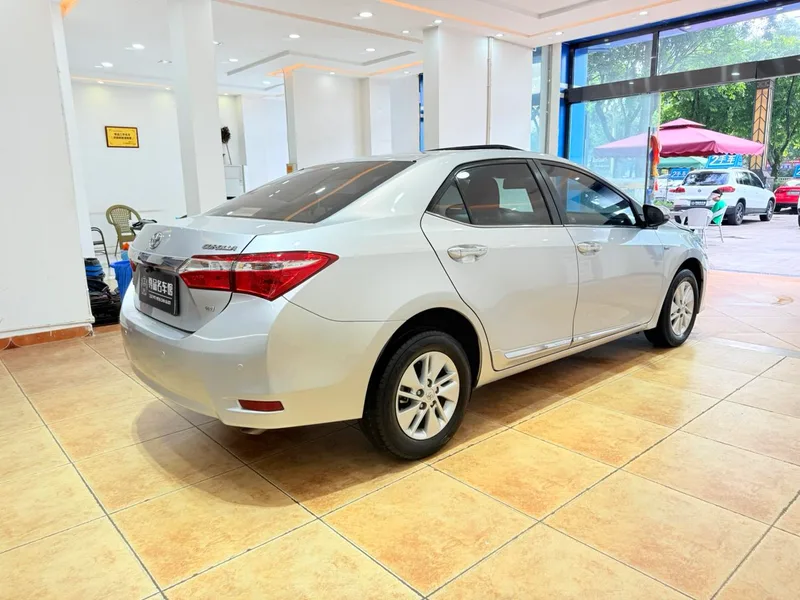 Toyota Corolla 2014 1.6L CVT GL-i extérieur photo 4