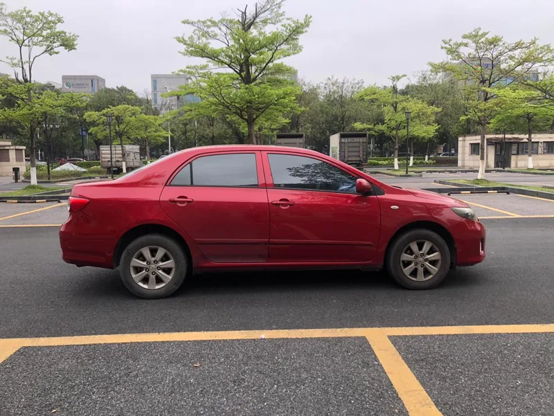 Toyota Corolla 2013 Special Edition 1.6L Auto to Cool GL exterior photo 8