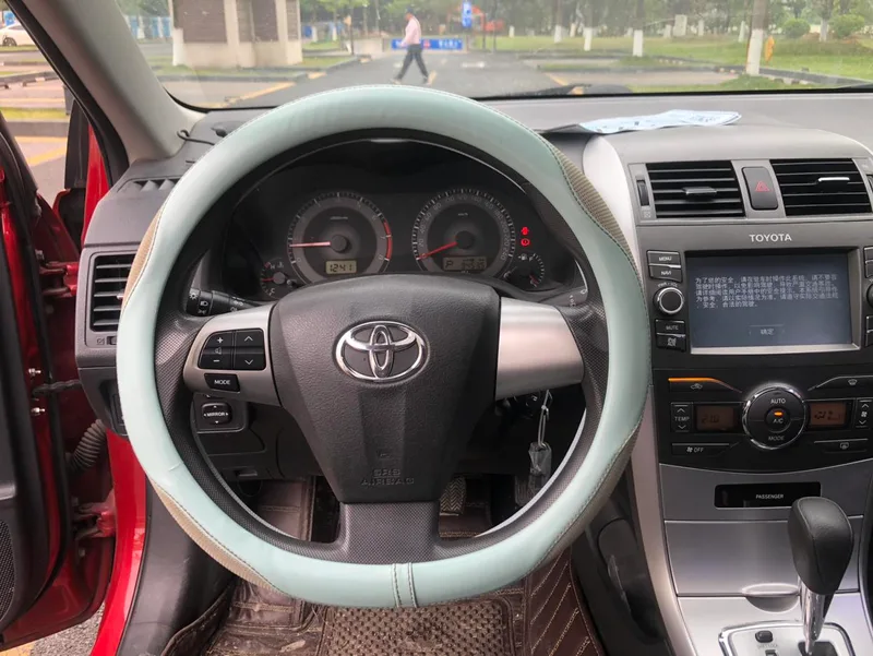 Toyota Corolla 2013 Special Edition 1.6L Auto to Cool GL interior photo 12
