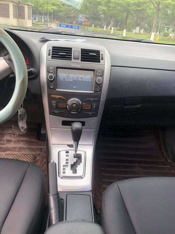 Toyota Corolla 2013 Special Edition 1.6L Auto to Cool GL interior photo 13