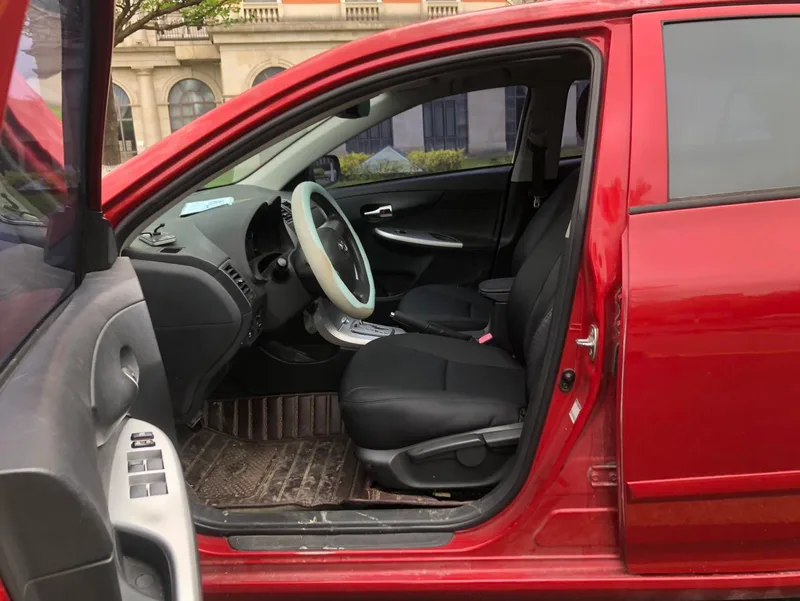 Toyota Corolla 2013 Special Edition 1.6L Auto to Cool GL interior photo 17