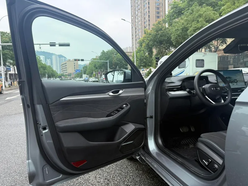 Geely Preface 2026 2.0T Восточный Яо Wangwang версия экстерьер фото 10