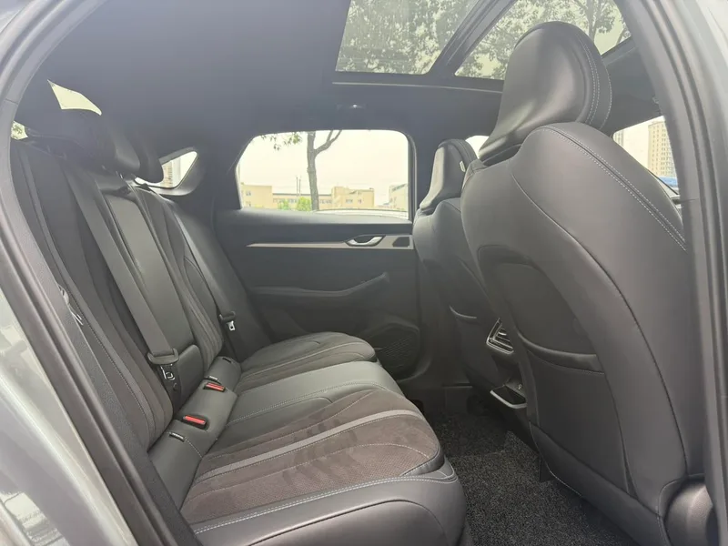 Geely Preface 2026 2.0T Восточный Яо Wangwang версия интерьер фото 16