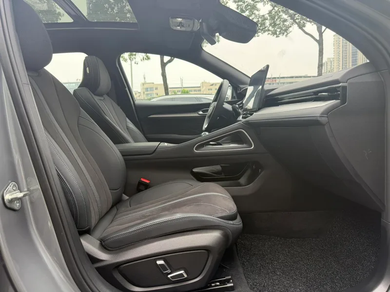 Geely Preface 2026 2.0T Восточный Яо Wangwang версия интерьер фото 18