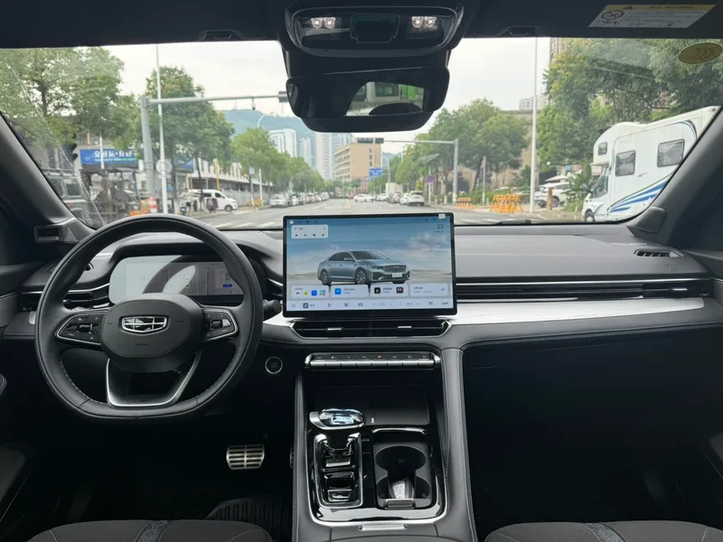 Geely Preface 2026 2.0T Восточный Яо Wangwang версия интерьер фото 19