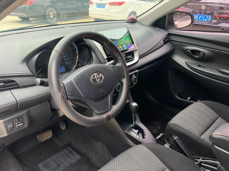 Toyota Vios FS 2017 1.5L CVT Versión Fengchi interior foto 16