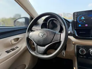 Toyota Vios 2017 1.3L Version nette manuelle intérieur photo 8