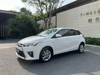 Toyota Yaris L 2016 1.5E Version de vitesse automatique
