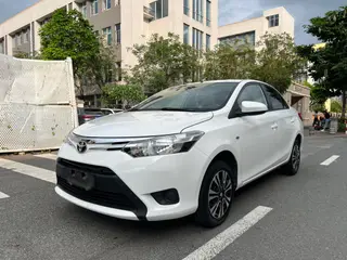 Toyota Vios 2014 1.5L Versión inteligente automática exterior foto 1