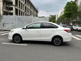 Toyota Vios 2014 1.5L Versión inteligente automática exterior foto 2