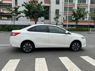 Toyota Vios 2014 1.5L Versión inteligente automática exterior foto 7