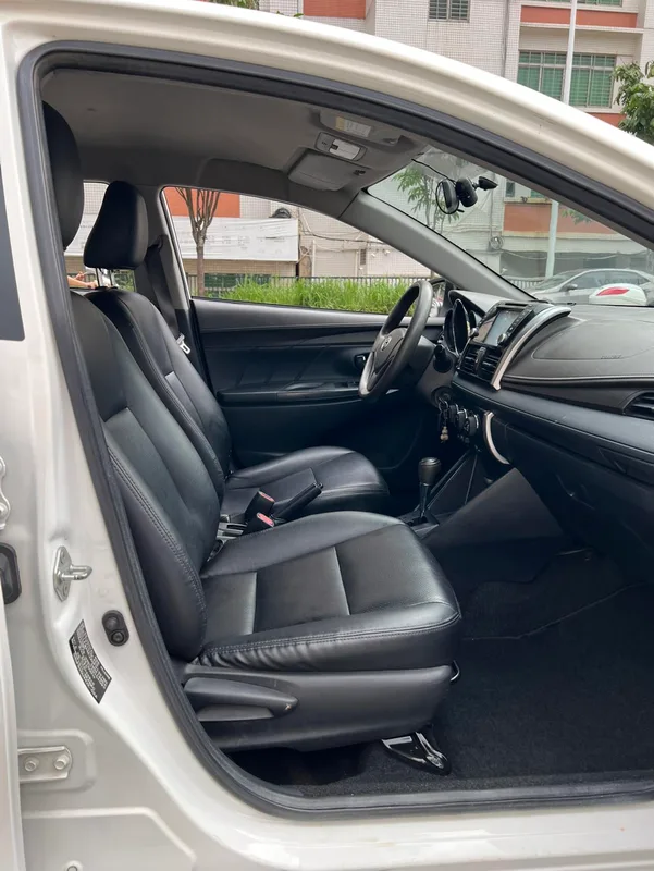Toyota Vios 2014 1.5L Versión inteligente automática interior foto 9