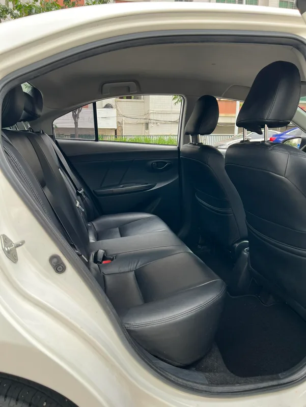 Toyota Vios 2014 1.5L Versión inteligente automática interior foto 10