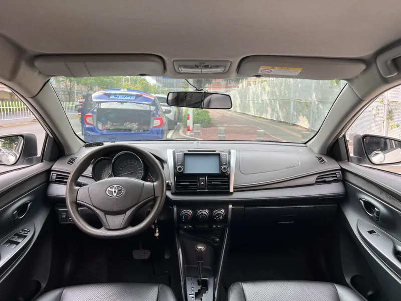 Toyota Vios 2014 1.5L Versión inteligente automática interior foto 11