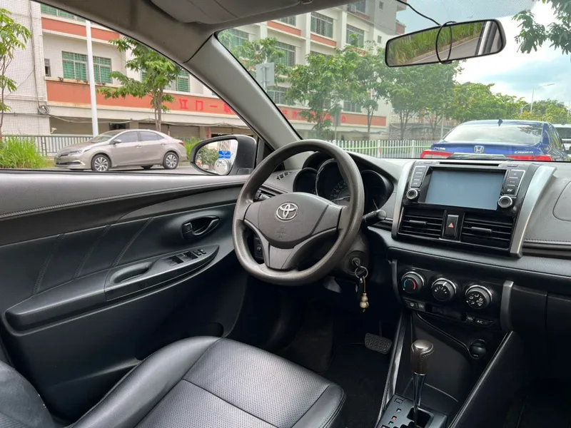 Toyota Vios 2014 1.5L Versión inteligente automática interior foto 12